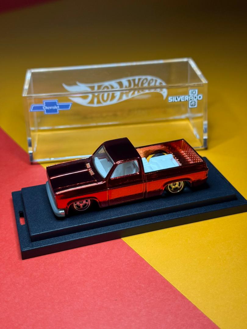 Hot Wheels Custom '83 Chevy Silverado Special RedmixOrange Spectraflame
