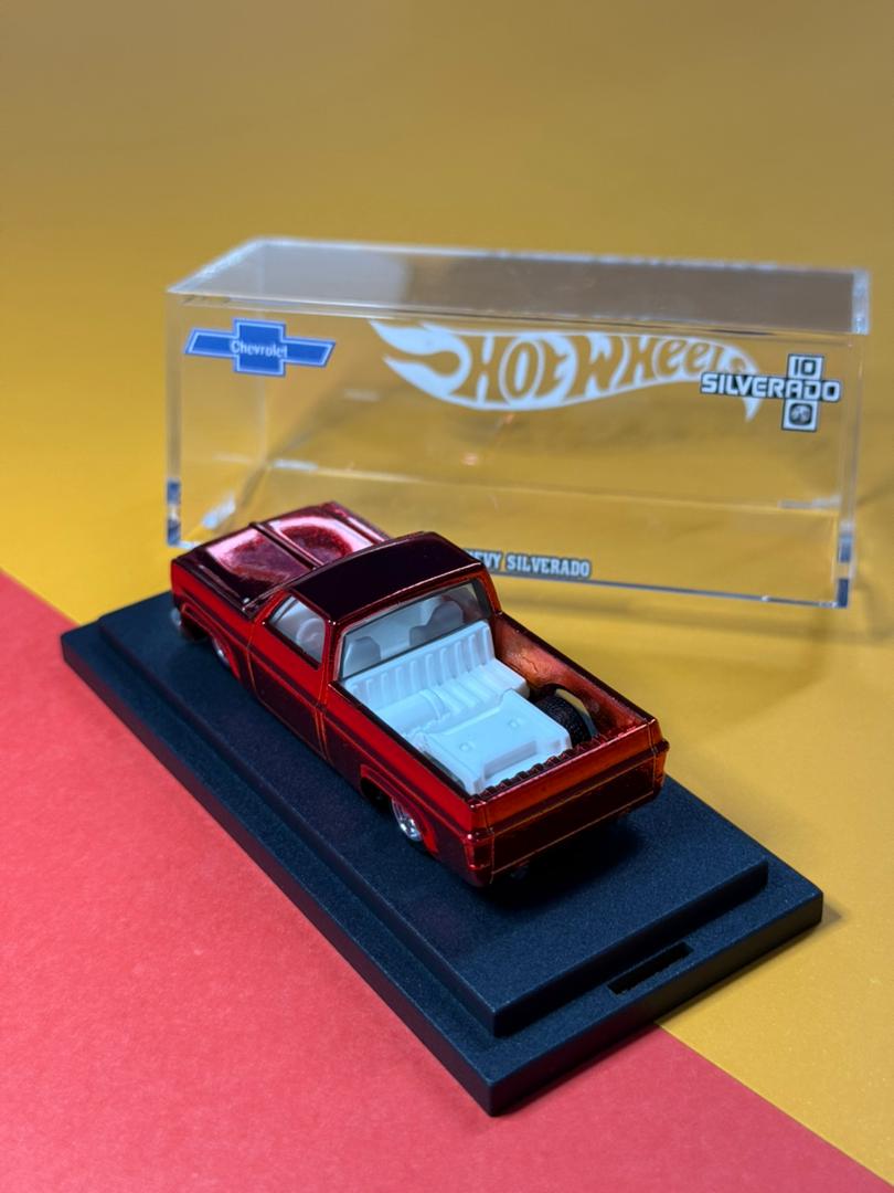 Hot Wheels Custom '83 Chevy Silverado Special RedmixOrange Spectraflame