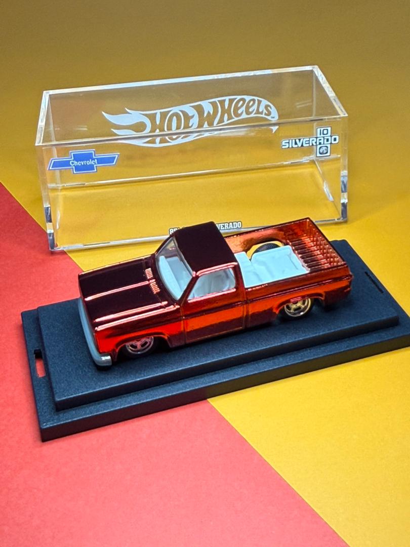 Hot Wheels Custom '83 Chevy Silverado Special RedmixOrange Spectraflame