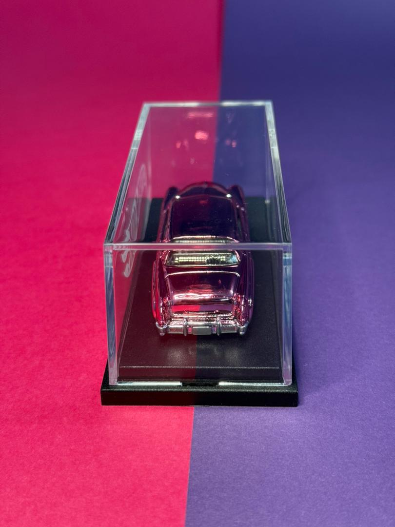 Hot Wheels Custom '51 Hirohata Merc Pink Flamingo Spectraflame (1 of 1 EDITION)