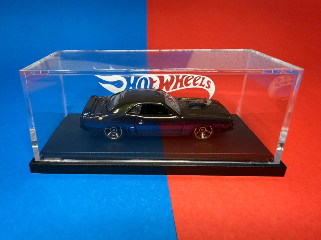 Hot Wheels Custom Dodge Hemi Challenger Two Tone Spectraflame (1 of 1 EDITION)