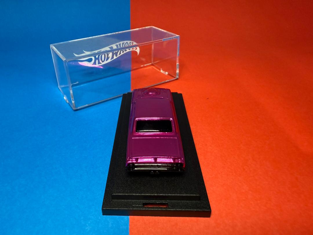 Hot Wheels Custom '64 Galaxie Pink Fuchsia Spectraflame (1 of 1 EDITION)