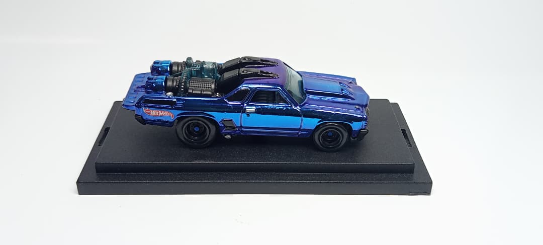 Hot Wheels Custom '71 El Camino Rubber wheels Spectraflame 2Tone BluePurple