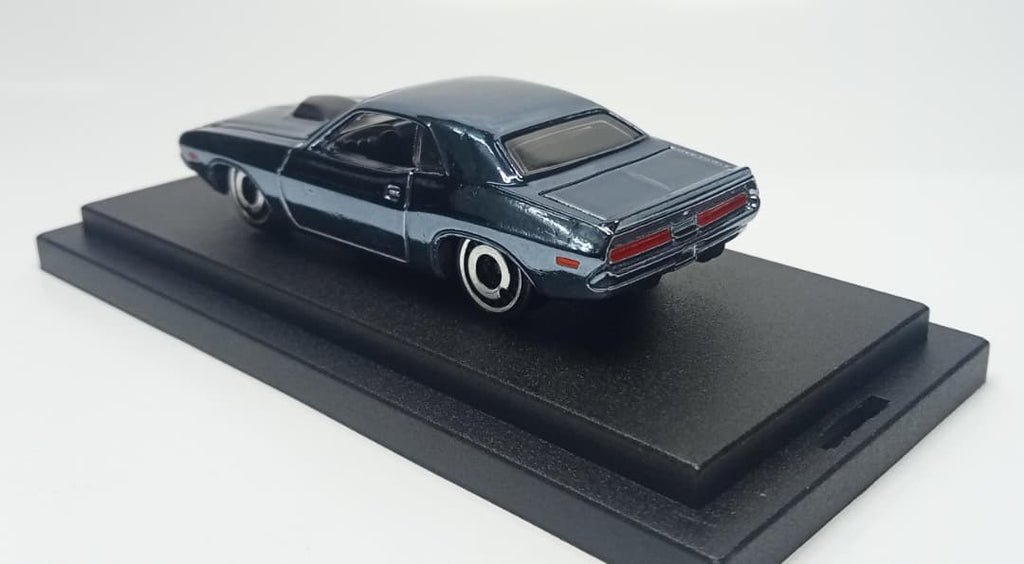 Hot Wheels Custom '70 Dodge Hemi Challenger Spectraflame BlackBlue 1 of 1 ONLY