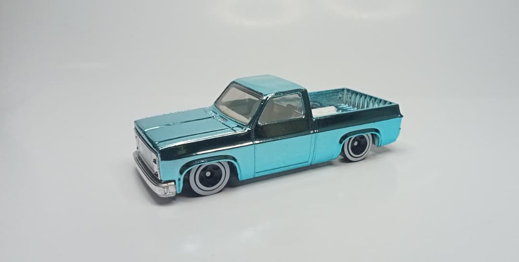 Hot Wheels Custom '83 Chevy Silverado Spectraflame Ocean Blue (1 OF 1)