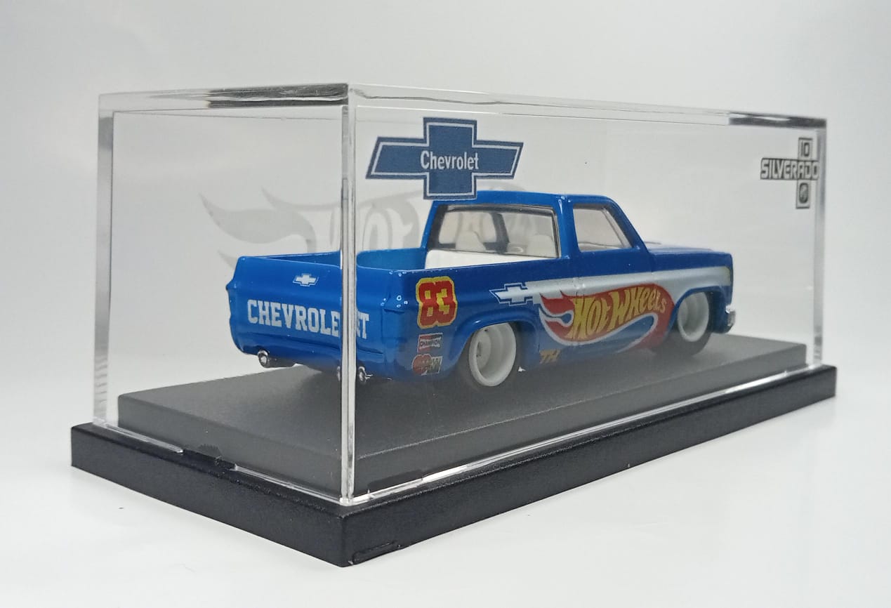 Hot Wheels Custom 83 Silverado Racing Team Edition Blue Ver1 / Real Rider
