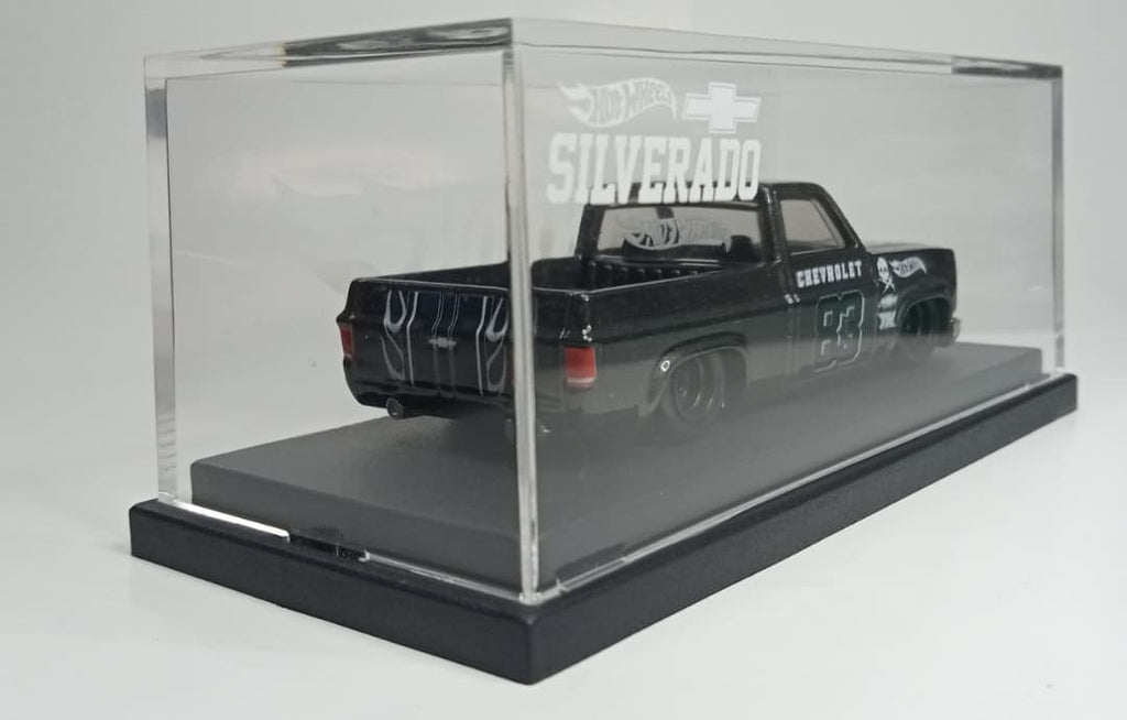 Hot Wheels Custom 83 Silverado BlackSkull Edition / Real Rider / 1 of 1